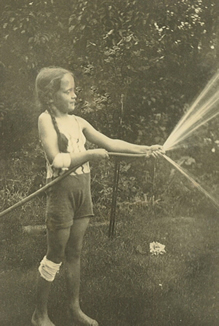 maedchen_wasser